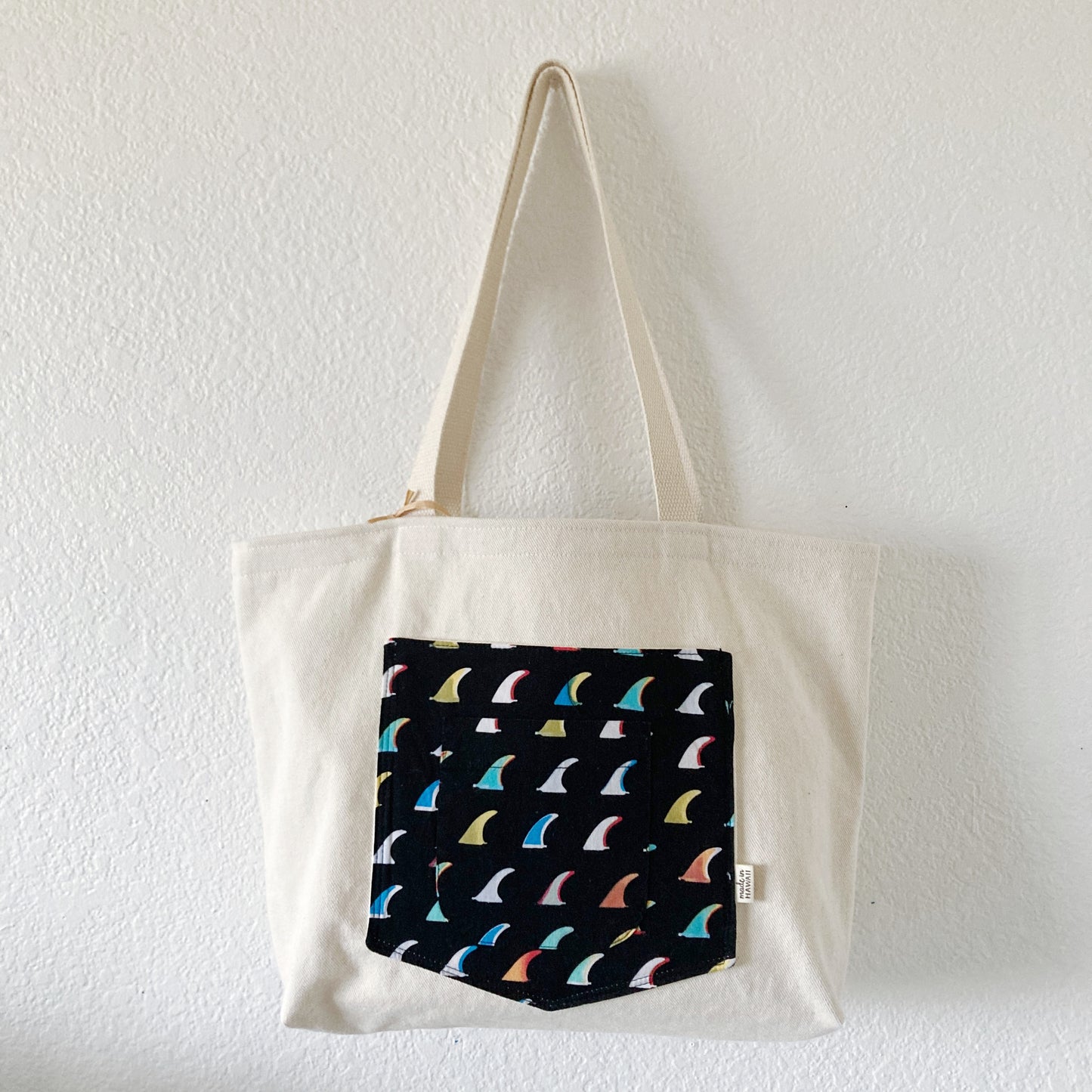 HANA HOU // Pocket Tote 010 // Made in Hawaii with pre-loved aloha shirt