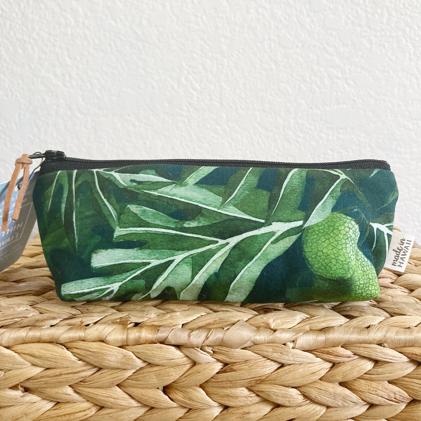 HAWAI'I ARTIST // Small Pencil Pouch 013 // Print design by Kaulumaika