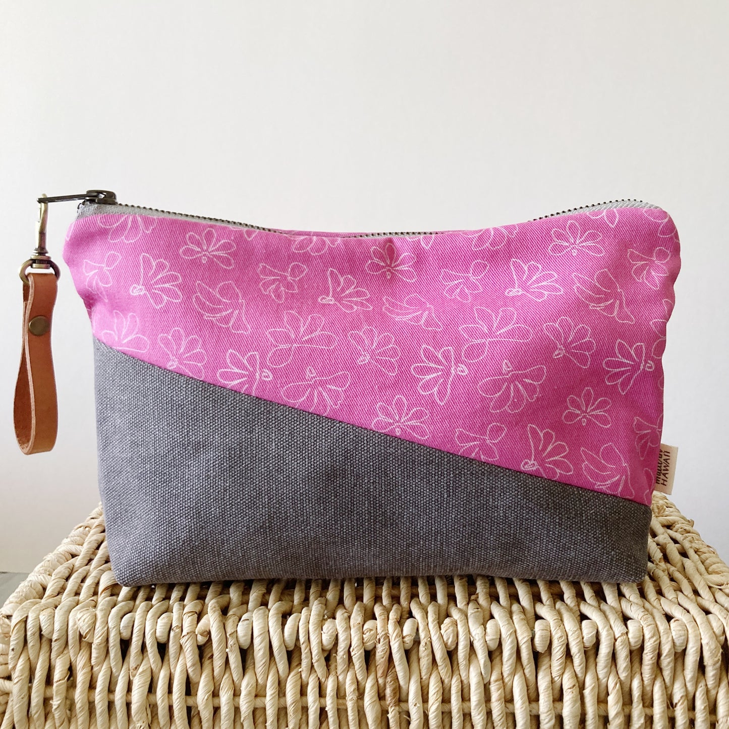 HAWAI'I ARTIST // Diagonal Clutch 001 // Print design by Hinu Rise