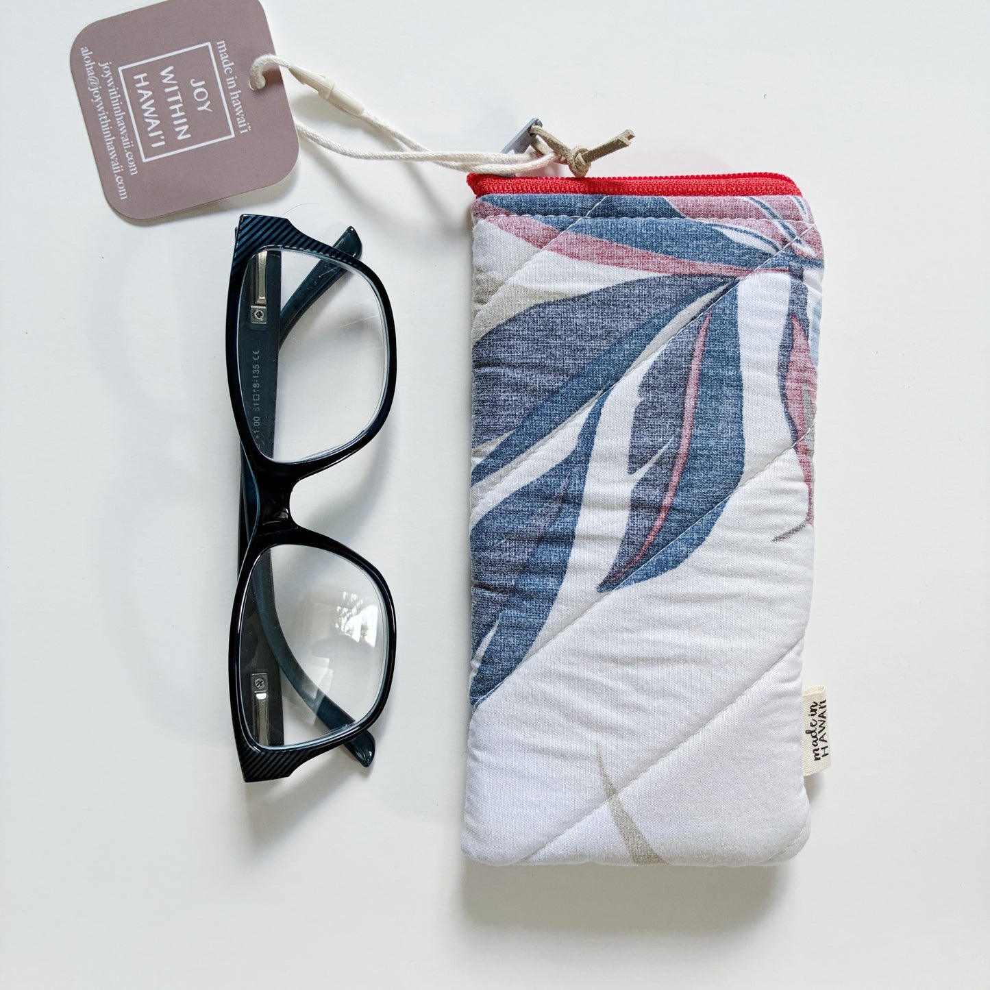 Hana Hou / Eyeglass Pouch 003 / Made in Hawaii with pre-loved aloha shirt