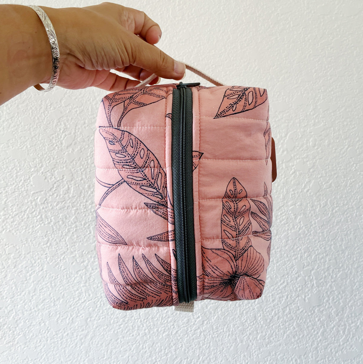 HANA HOU // Travel Boxy 005 // Made in Hawai'i with pre-loved aloha shirt