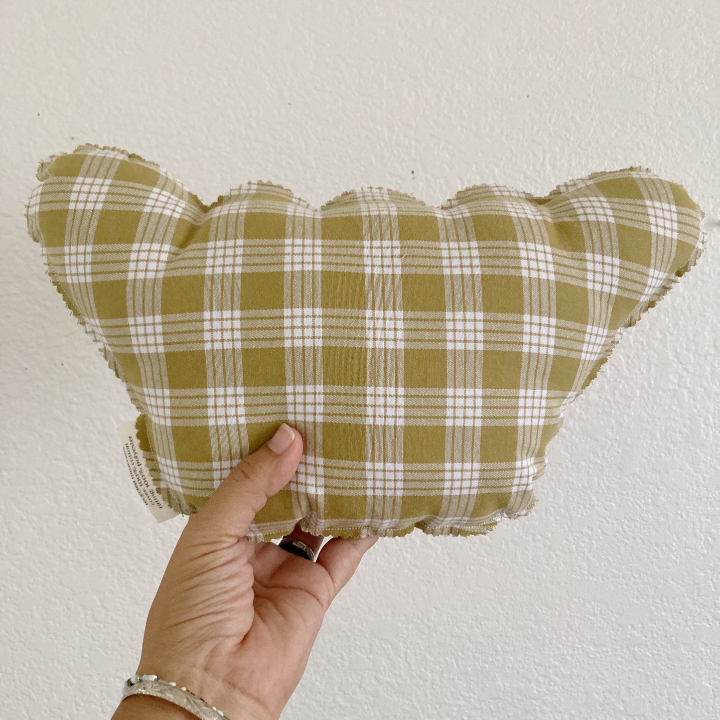 HANA HOU // PUFFY SHAKA 017 // Made with pre-loved aloha shirt + palaka