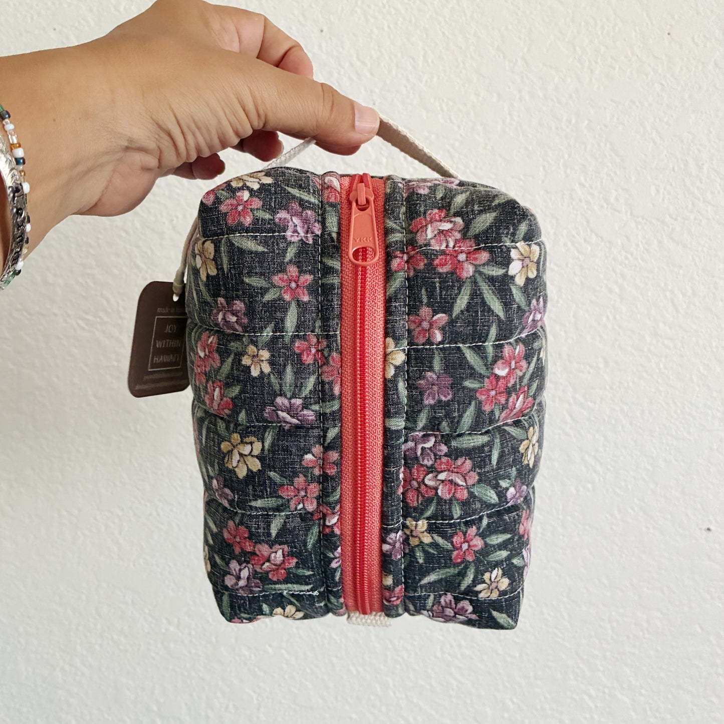 HANA HOU // Travel Boxy 002 // Made in Hawai'i with pre-loved aloha shirt