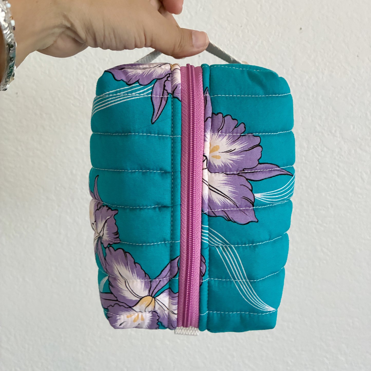 HANA HOU // Travel Boxy 006 // Made in Hawai'i with preloved aloha shirt
