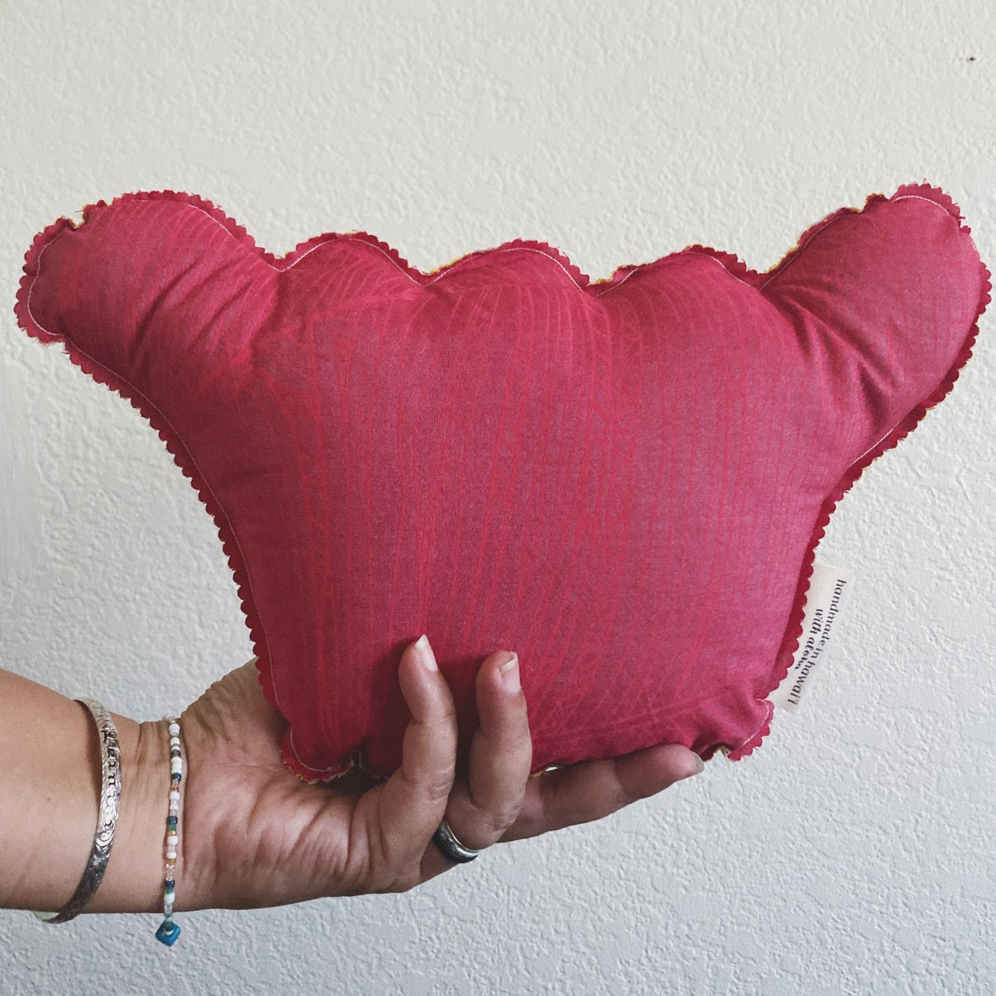 HANA HOU // PUFFY SHAKA 001 // Made with pre-loved aloha shirt + palaka