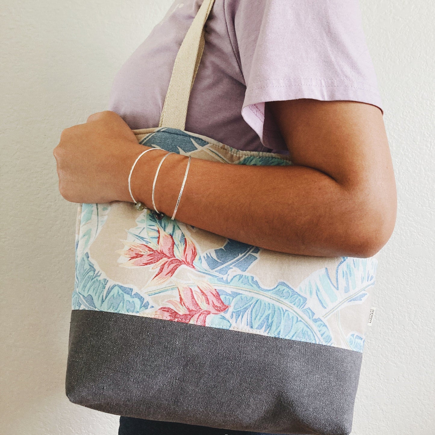 HANA HOU // Aloha Tote 002 // Made in Hawaii with pre-loved aloha shirts