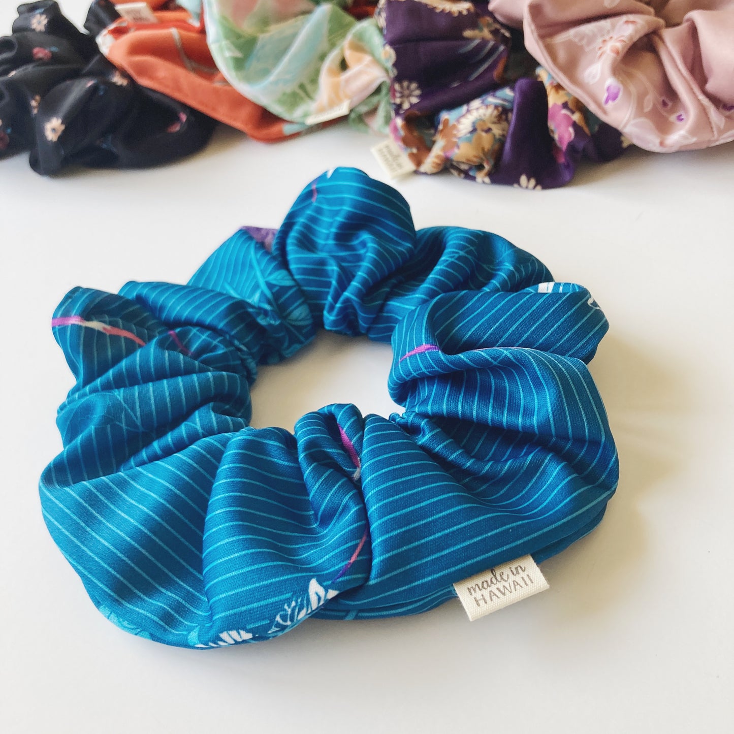 Hana Hou // SCRUNCHIE 004 // Made in Hawaii with upcycled textiles