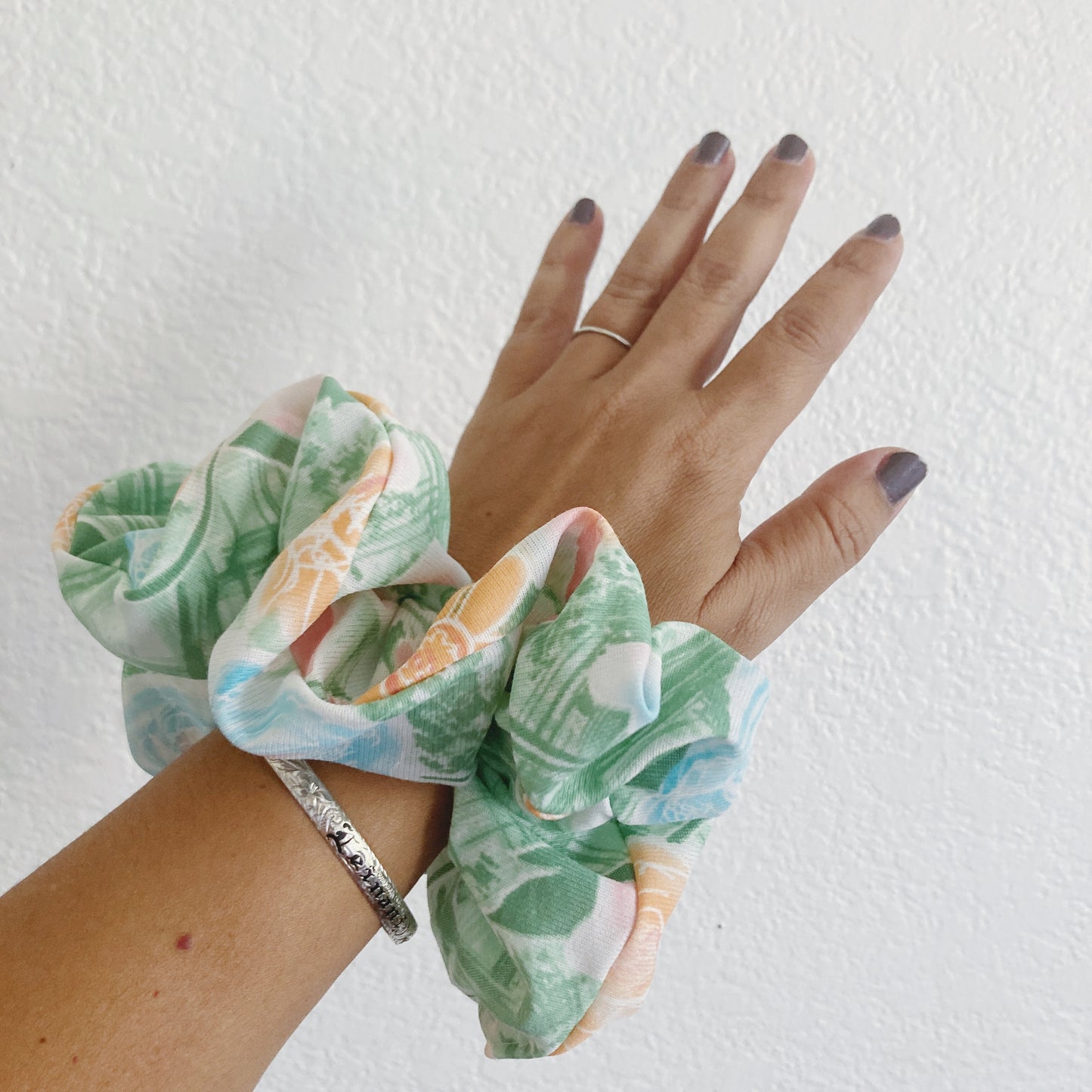Hana Hou // SCRUNCHIE 005 // Made in Hawaii with upcycled textiles