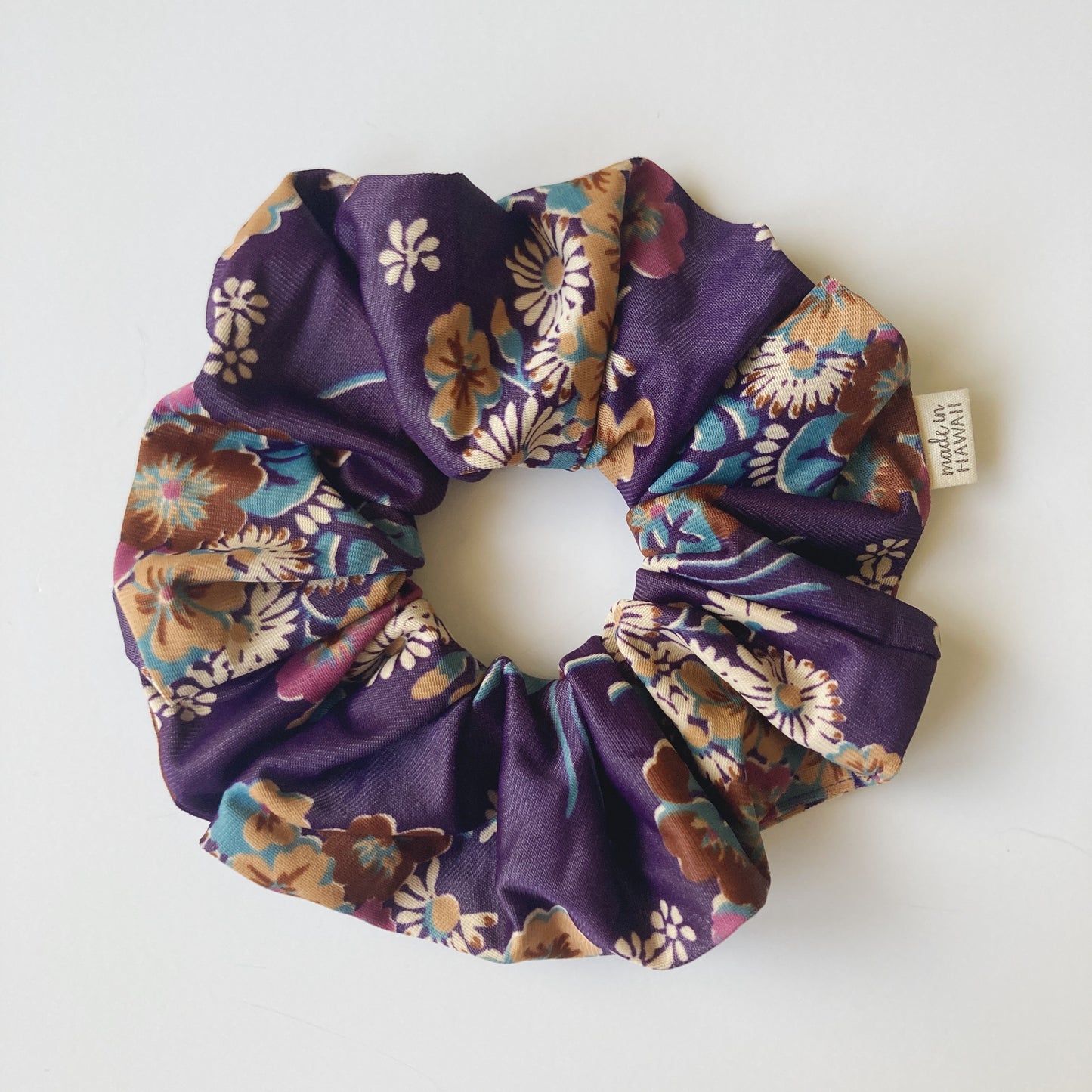 Hana Hou // SCRUNCHIE 006 // Made in Hawaii with upcycled textiles