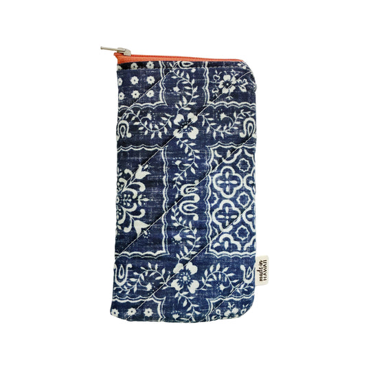 Hana Hou / Sunglass Pouch 009 / Made in Hawaii with pre-loved aloha shirt