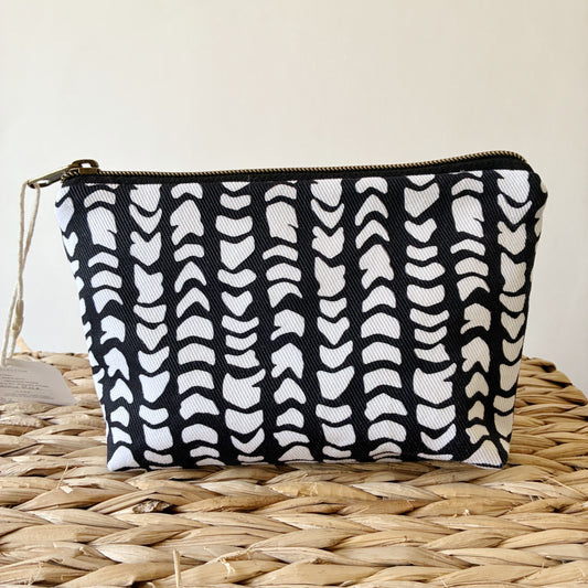 HAWAI'I ARTIST // Jumbo Pencil Pouch 006 // Print design by Hinu Rise