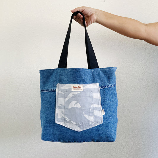 HANA HOU // Denim Pocket Tote 006 // Made in Hawai'i with upcycled fabrics