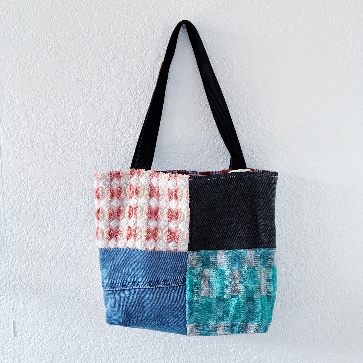 HANA HOU // REVERSIBLE! Mini Patchy Tote 002 // Made with upcycled fabrics