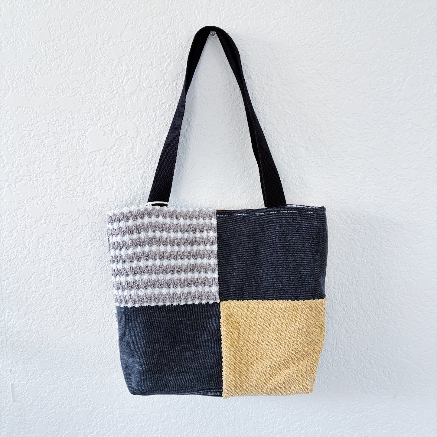 HANA HOU // REVERSIBLE! Mini Patchy Tote 003 // Made with upcycled fabrics