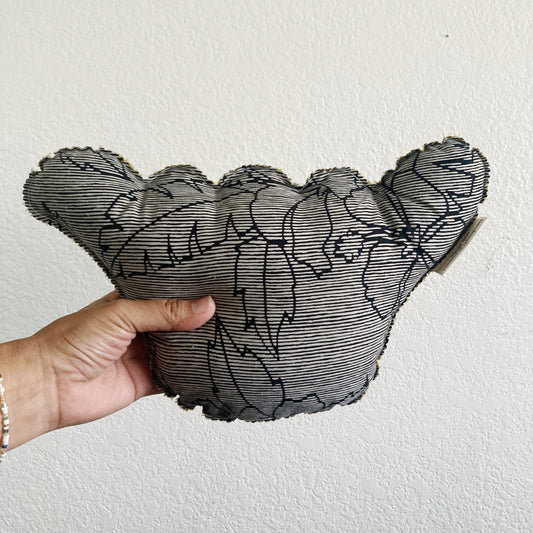 HANA HOU //  PUFFY SHAKA 005 // Made with pre-loved aloha shirt + palaka