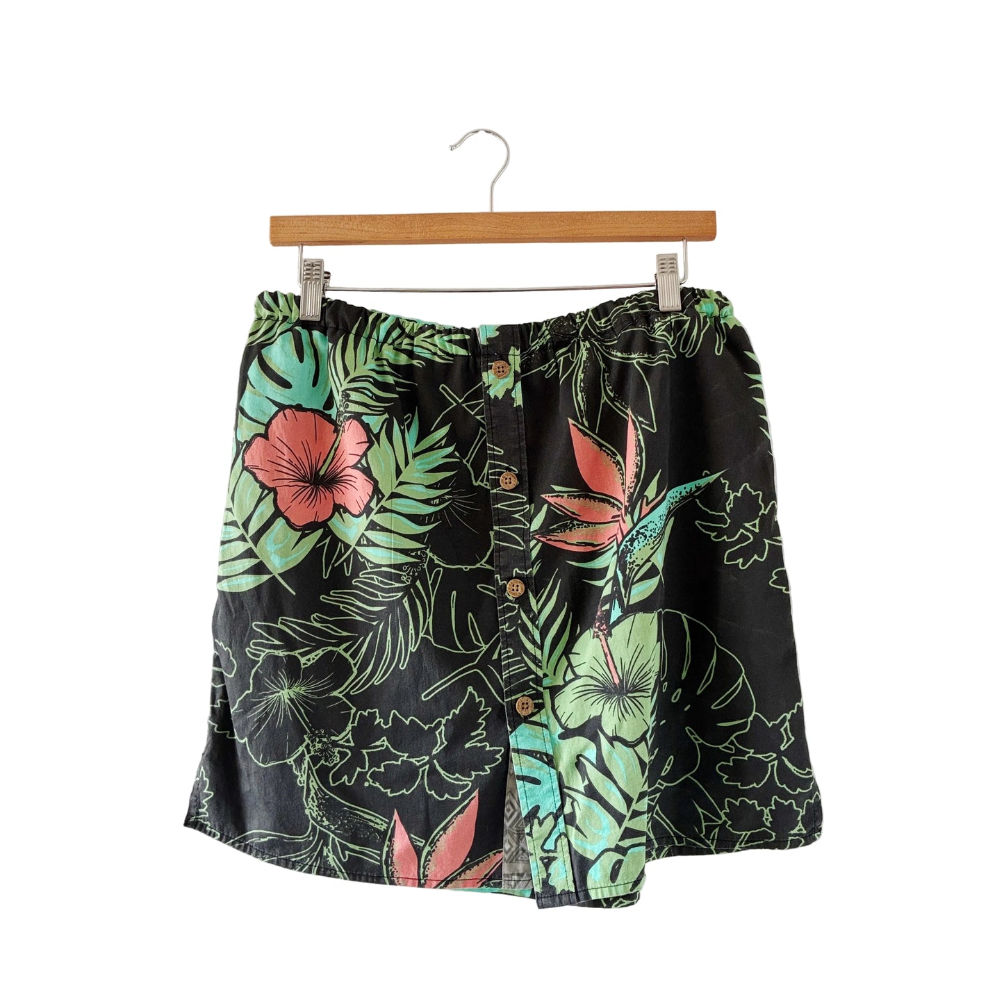 HANA HOU // Coco Top 041 // Made in Hawai'i with mens size L pre-loved aloha shirt