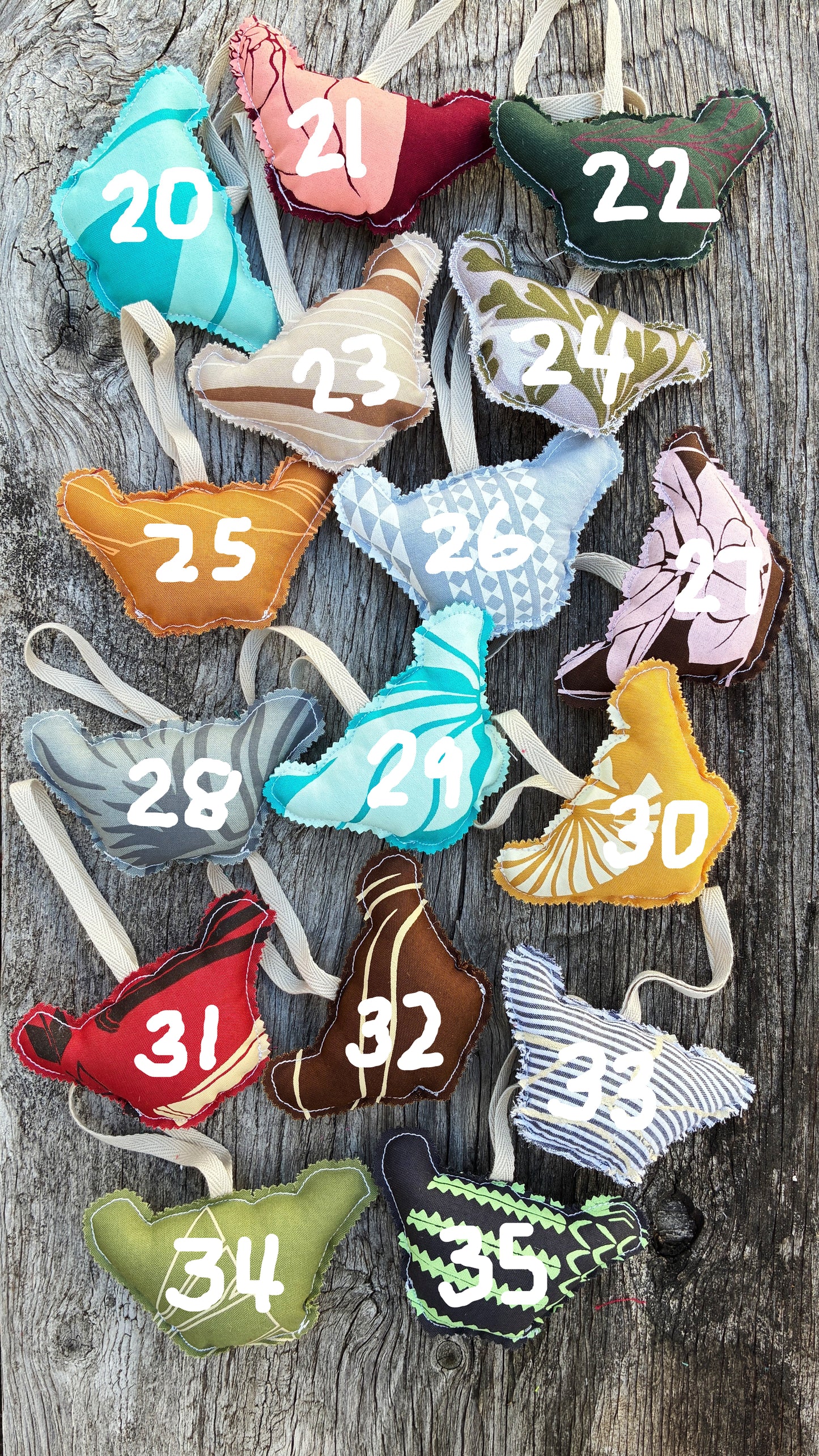 SHAKA ORNAMENT // Made in Hawai'i with preloved aloha shirts + palaka