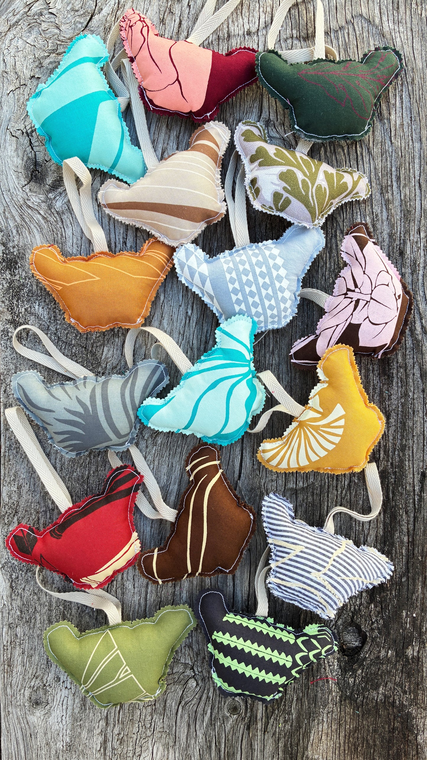 SHAKA ORNAMENT // Made in Hawai'i with preloved aloha shirts + palaka