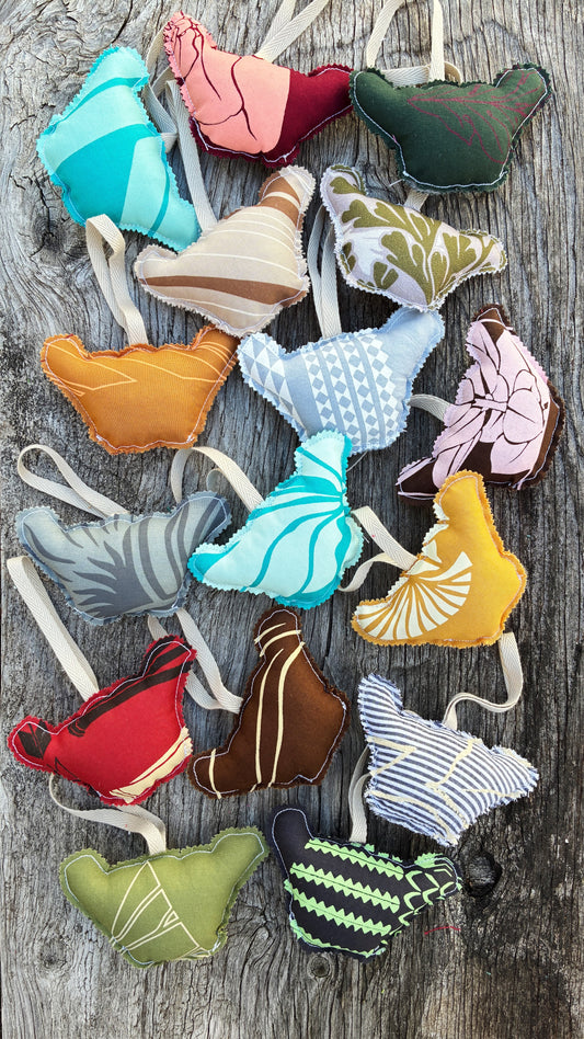 SHAKA ORNAMENT // Made in Hawai'i with preloved aloha shirts + palaka