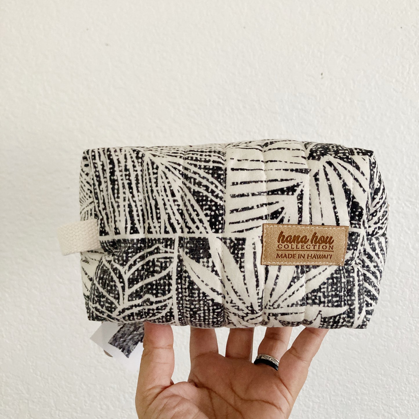 HANA HOU // Travel Boxy 016 // Made in Hawai'i with pre-loved aloha shirt