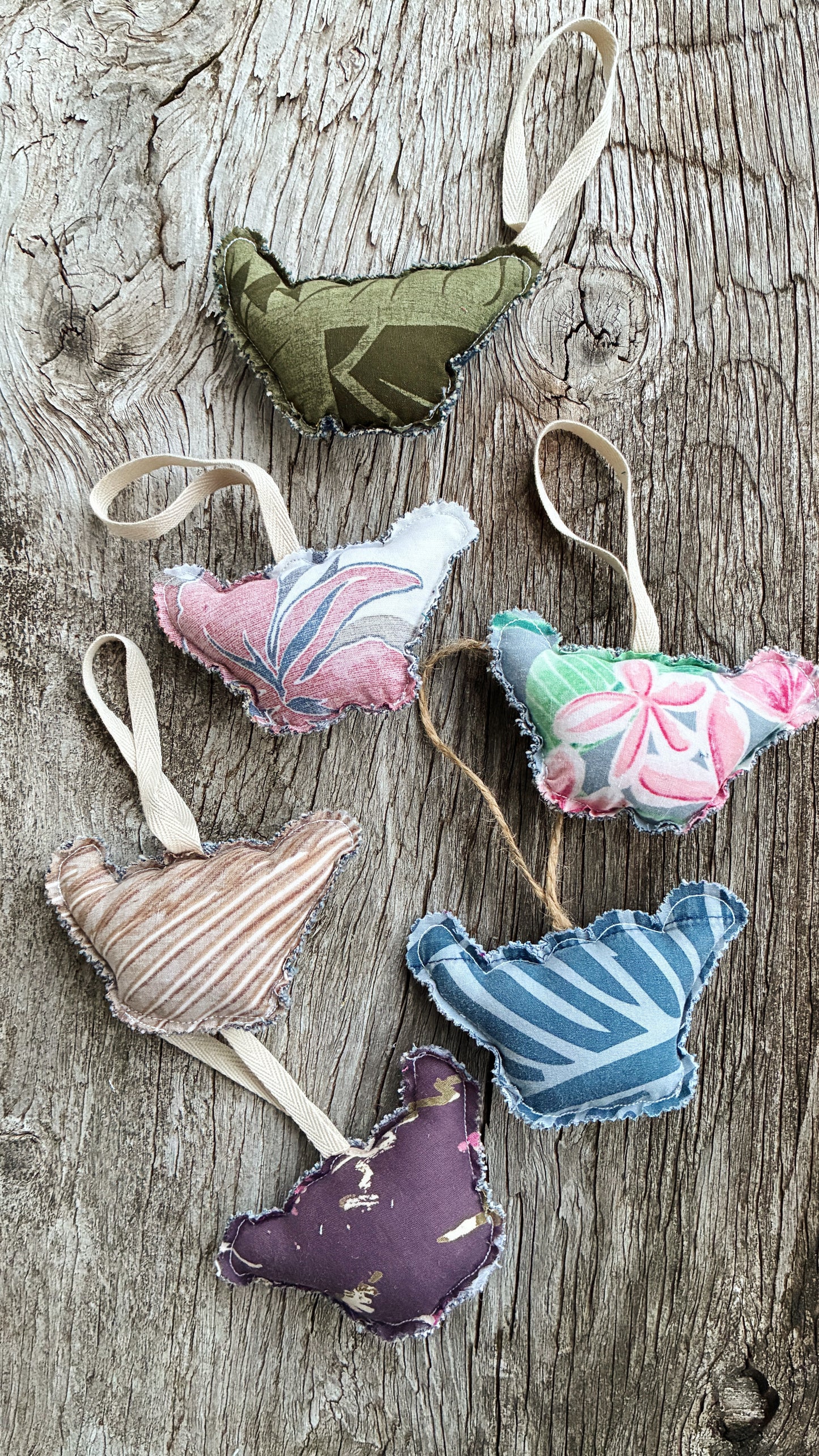 SHAKA ORNAMENT // Made in Hawai'i with preloved aloha shirts + palaka