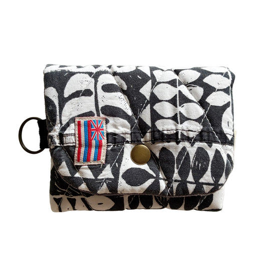 HANA HOU // MINI PUFFY WALLET 003 // Made in Hawaii with pre-loved aloha shirt