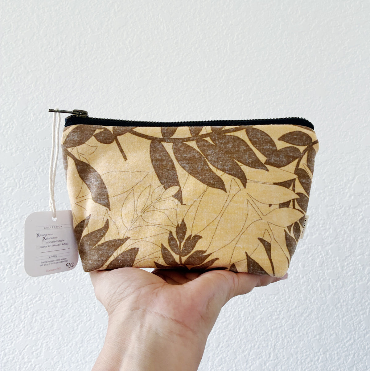 HANA HOU // Jumbo Pencil Pouch 002 // Made with pre-loved aloha shirt