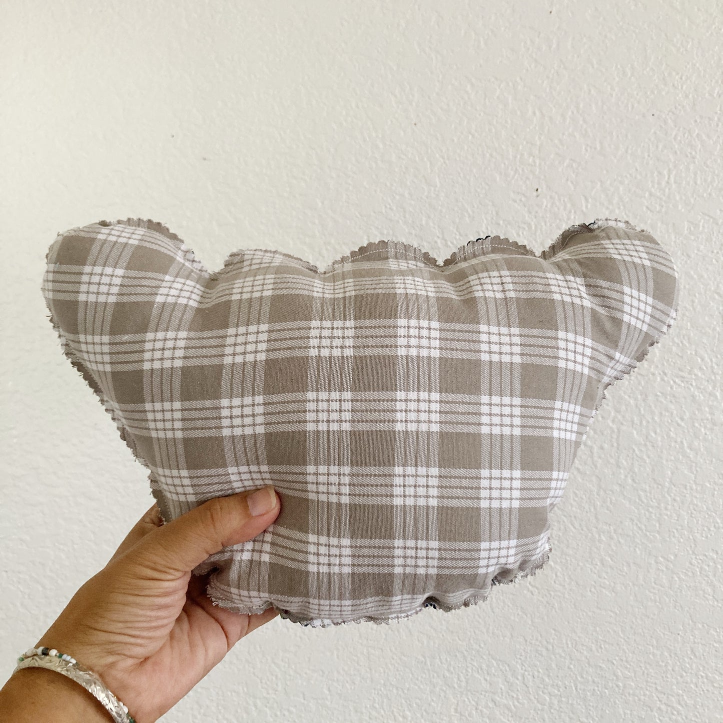 HANA HOU //  PUFFY SHAKA 0016 // Made with pre-loved aloha shirt + palaka