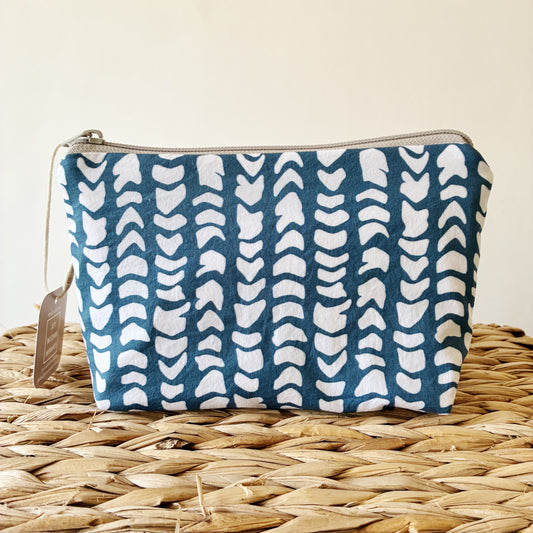 HAWAI'I ARTIST // Jumbo Pencil Pouch 004 // Print design by Hinu Rise