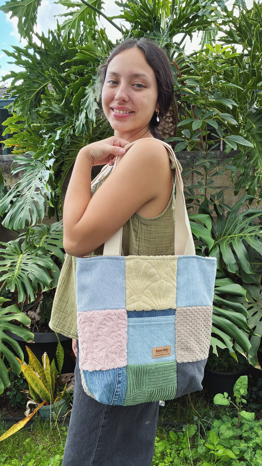 HANA HOU // Patchy Tote 004 // Made with upcycled fabrics