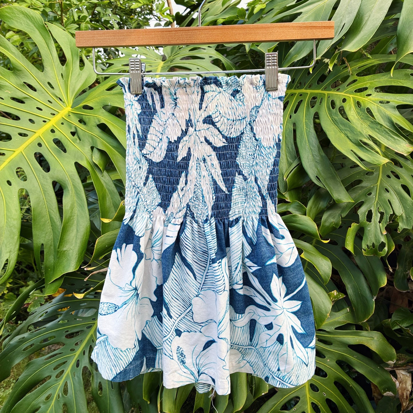 HANA HOU // Ka'ina Top 005 // Made in Hawai'i with pre-loved aloha shirt