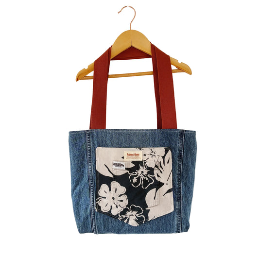HANA HOU // Denim Pocket Tote 004 // Made in Hawai'i with upcycled fabrics