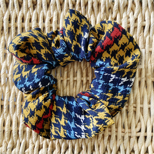 Hana Hou // SCRUNCHIE 005 // Made in Hawaii with upcycled fabrics