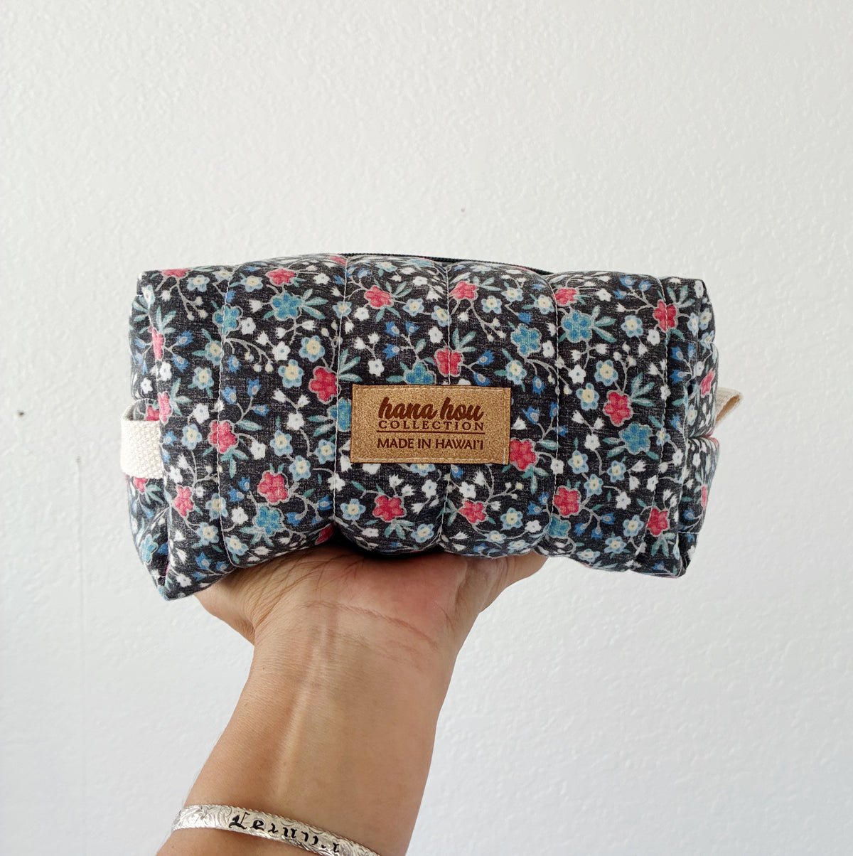 HANA HOU // Travel Boxy 001 // Made in Hawai'i with pre-loved aloha shirt