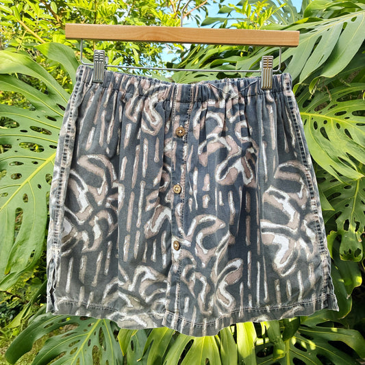 HANA HOU // Coco Top 009 // Made in Hawai'i with pre-loved aloha shirt