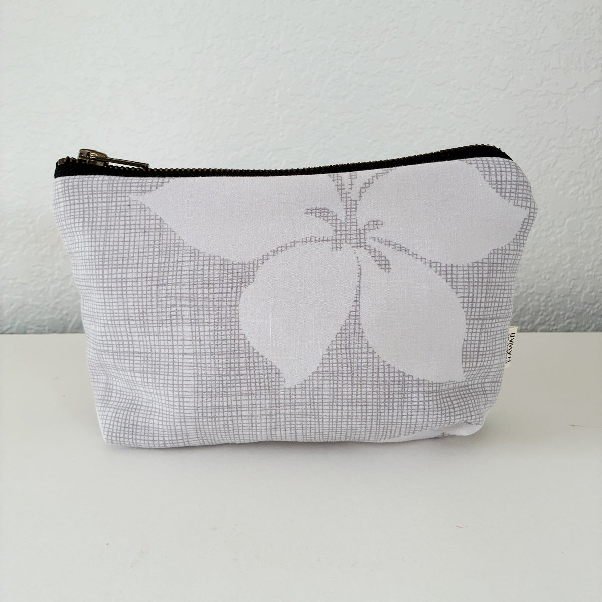 HANA HOU // Jumbo Pencil Pouch 002 // Made with pre-loved aloha shirt