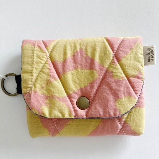 HANA HOU // PUFFY WALLET 003 // Made in Hawaii with pre-loved aloha shirt