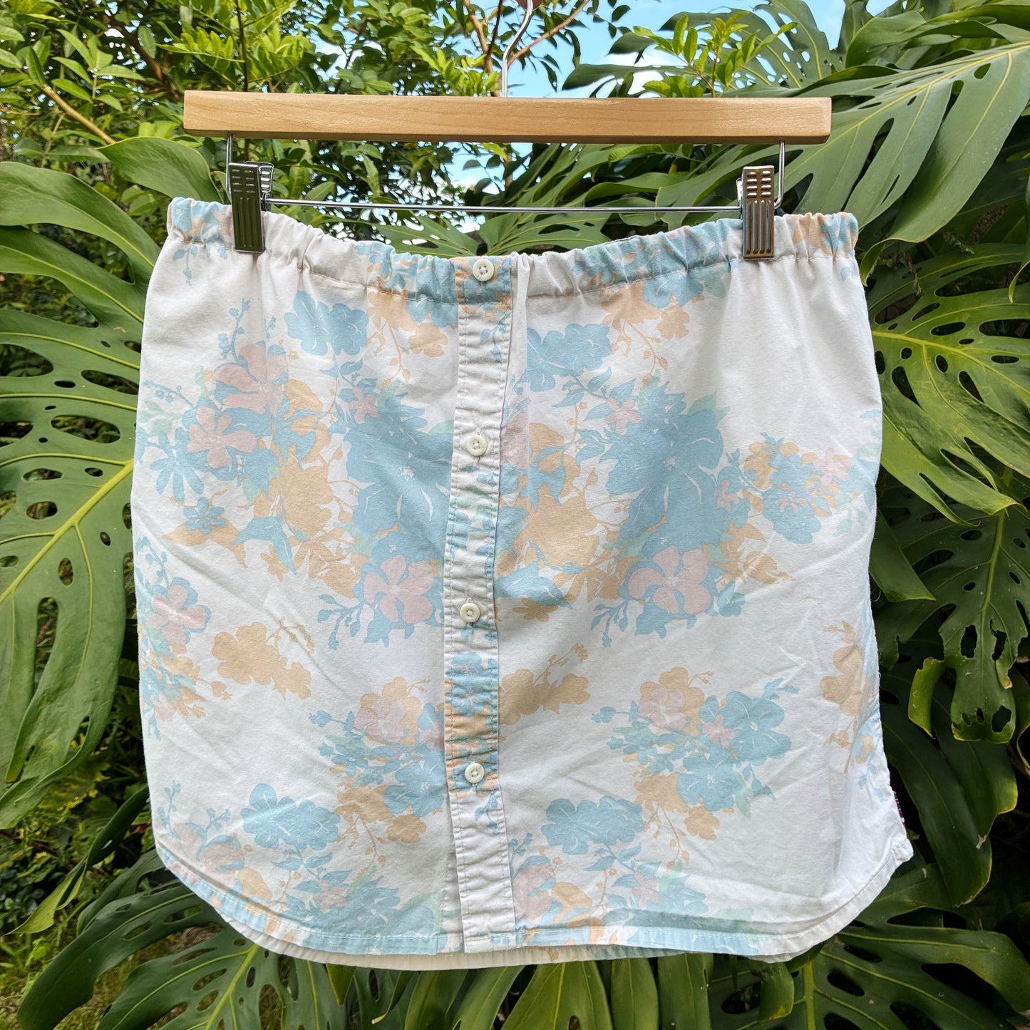 HANA HOU // Coco Top 013// Made in Hawai'i with pre-loved aloha shirt