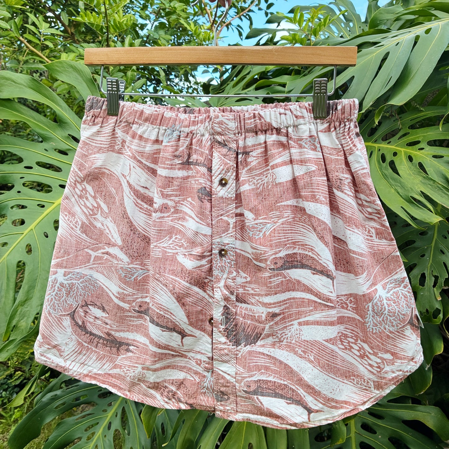 HANA HOU // Coco Top 015 // Made in Hawai'i with pre-loved aloha shirt