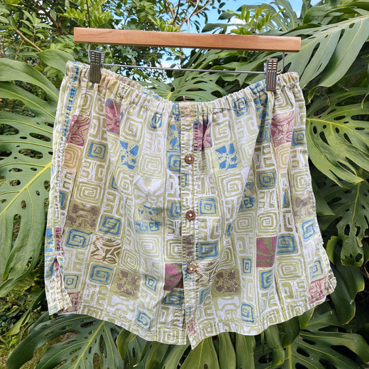 HANA HOU // Coco Top 011 // Made in Hawai'i with pre-loved aloha shirt