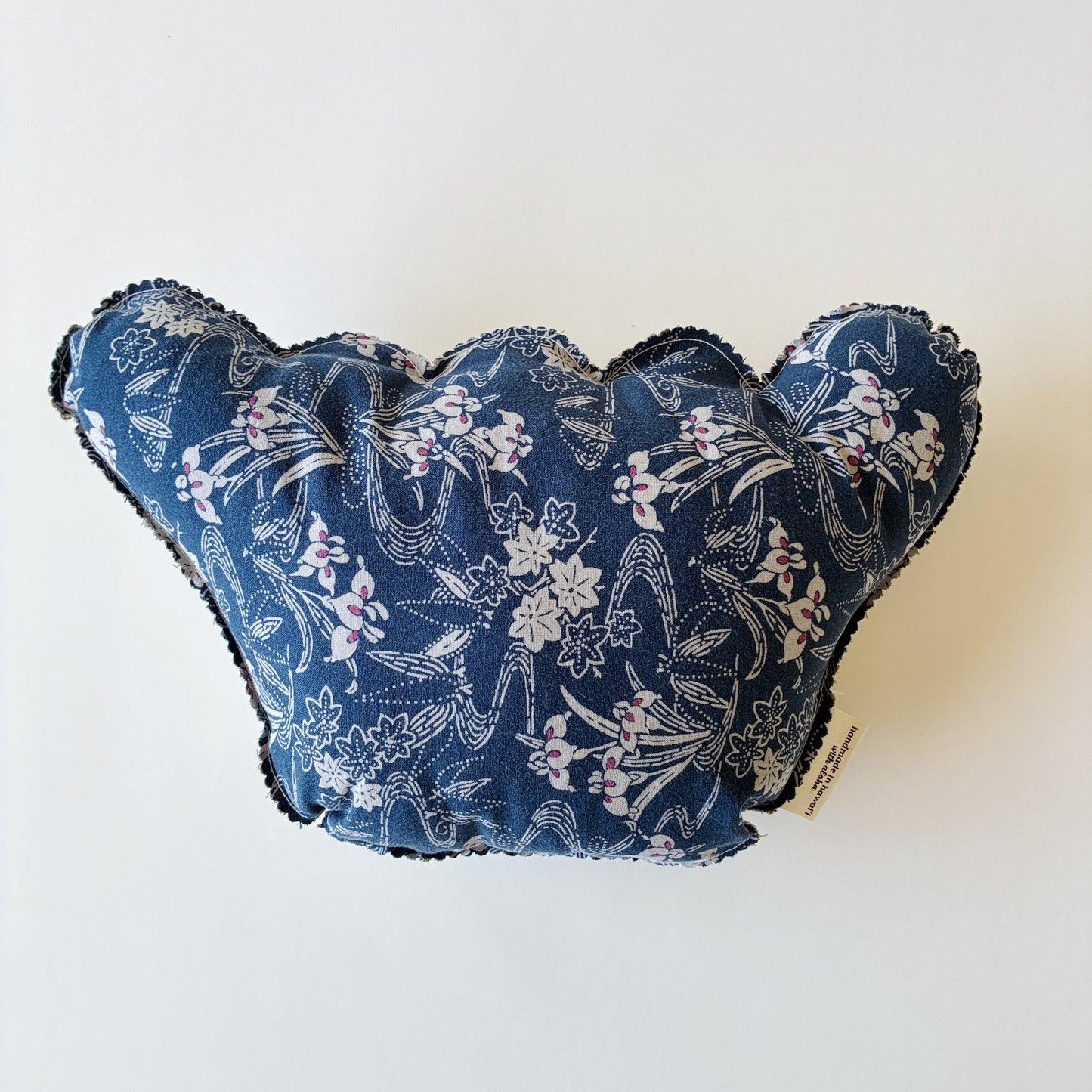 HANA HOU //  PUFFY SHAKA 006 // Made with pre-loved aloha shirt + palaka