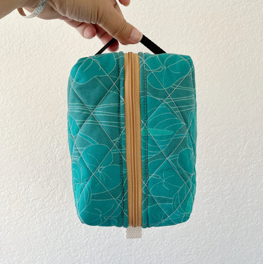 HAWAI'I ARTIST // Medium Travel Boxy 006 // Made in Hawai'i // Print Design by Eternal Summer Hawaii