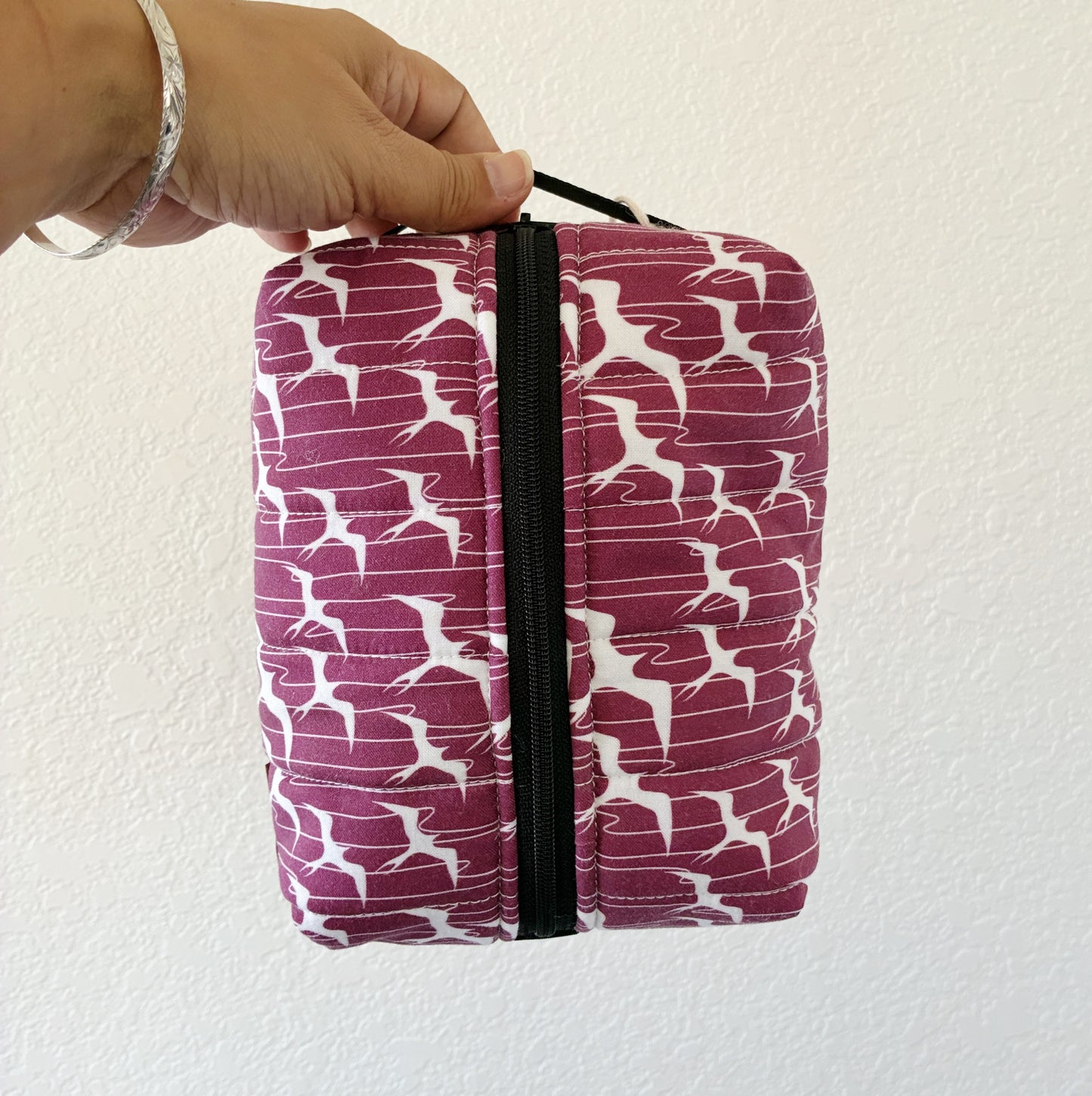 HAWAI'I ARTIST // Medium Travel Boxy 004 // Made in Hawai'i // Print Design by Pipilioe