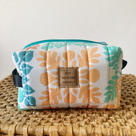 HAWAI'I ARTIST // Medium Travel Boxy 002 // Made in Hawai'i // Print Design by Kapuanani Creations