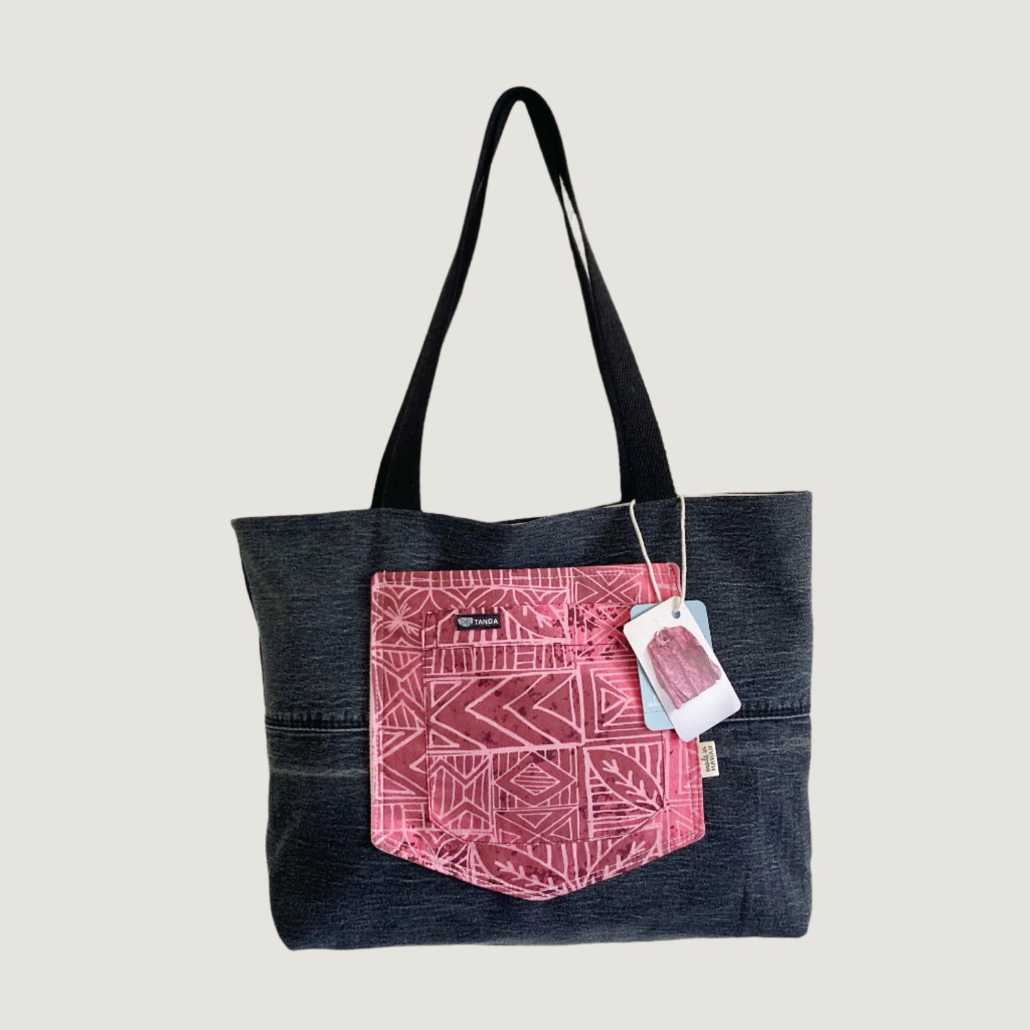 HANA HOU // Denim Pocket Tote 002 // Made in Hawai'i with upcycled fabrics