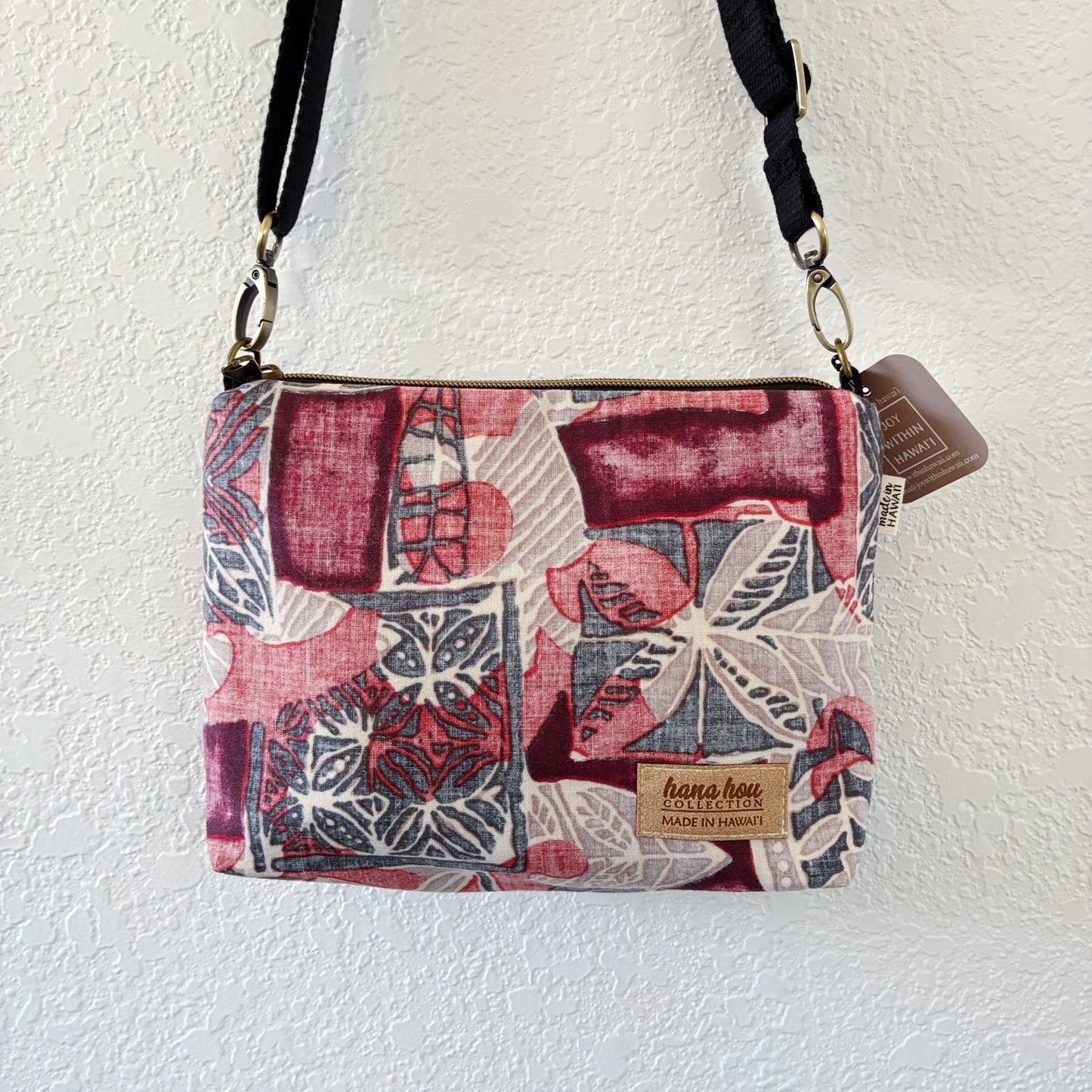 HANA HOU // Small Crossbody 004 // Made in Hawaii with pre-loved aloha shirt