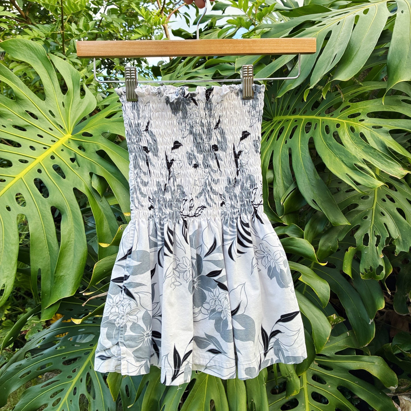 HANA HOU // Ka'ina Top 016 // Made in Hawai'i with pre-loved aloha shirt