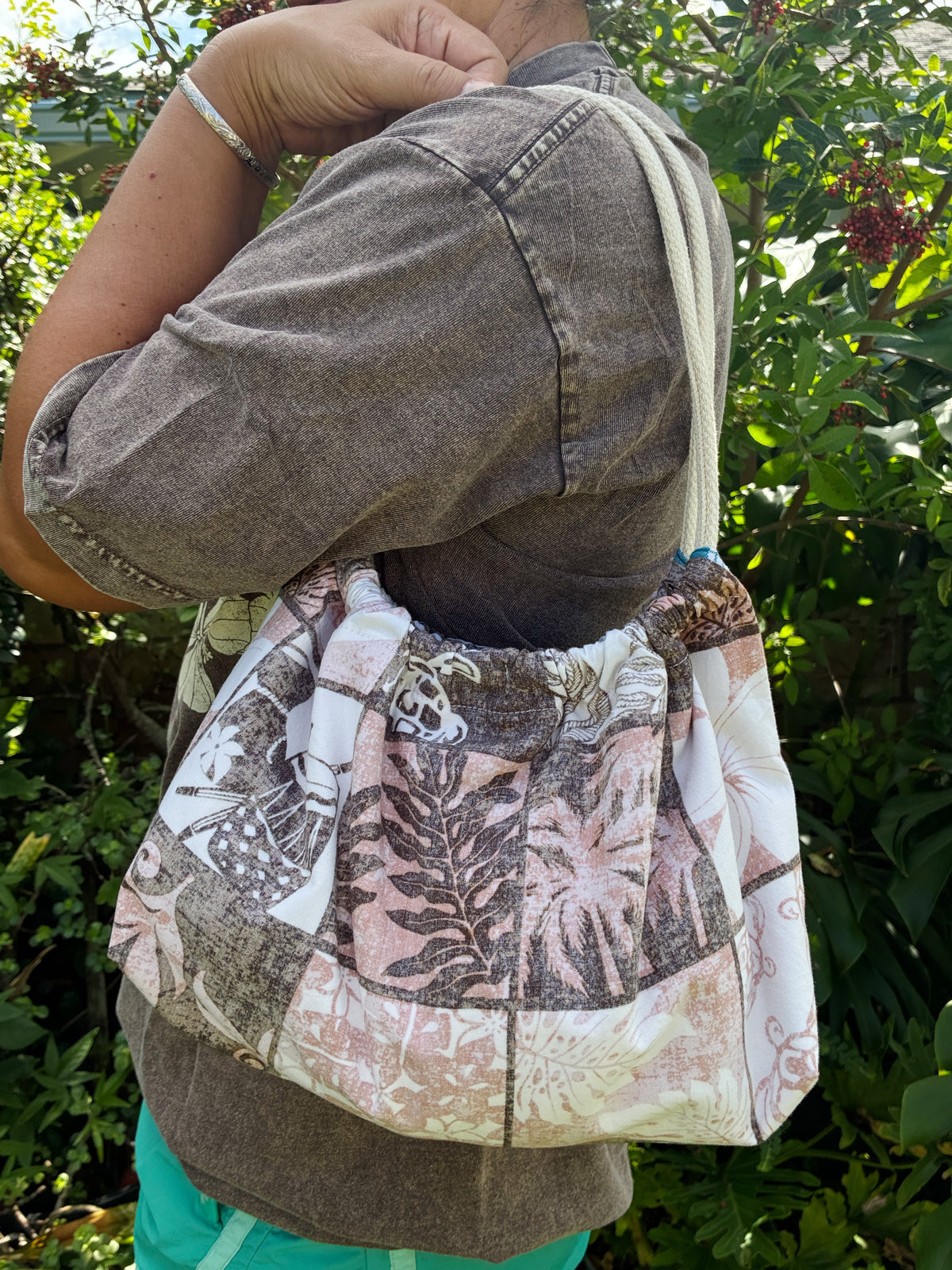 HANA HOU // 'OLINA TOTE 002 // Made with pre-loved aloha shirts + palaka