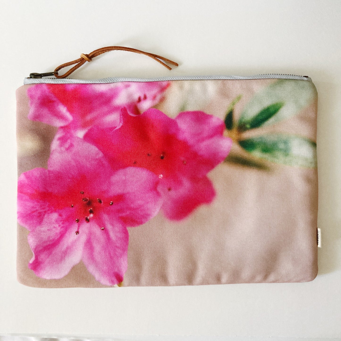 LARGE PADDED PHOTO POUCH // PINK FLOWER