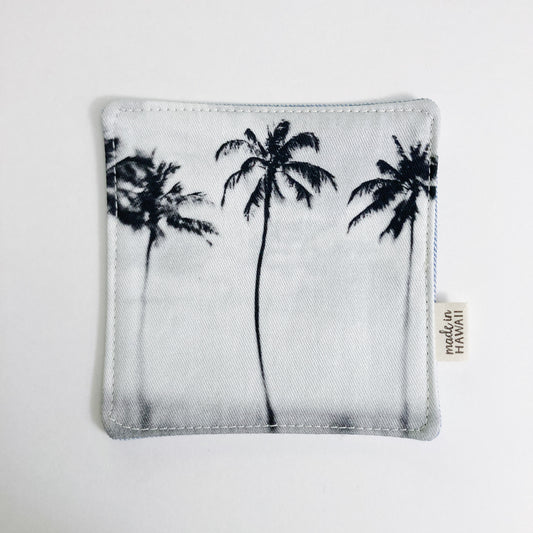 PHOTO COASTER // BW PALMS